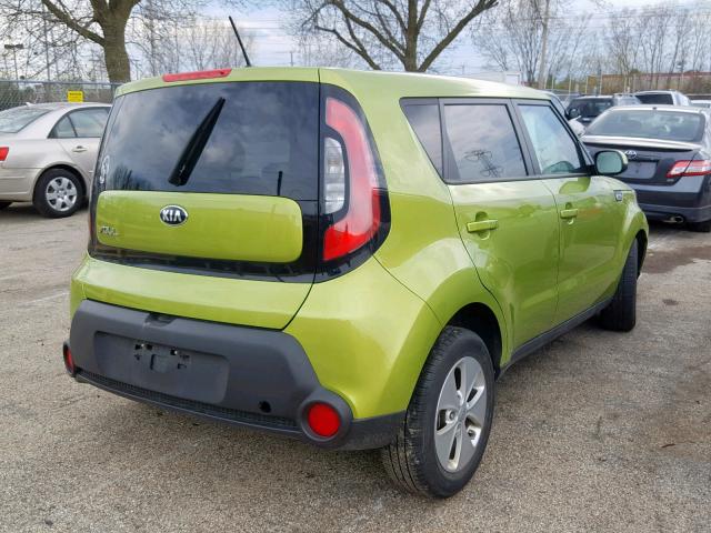 KNDJN2A21G7869001 - 2016 KIA SOUL GREEN photo 4