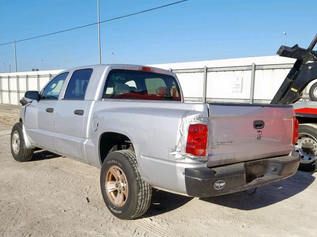 1D7HE38KX8S561601 - 2008 DODGE DAKOTA SXT SILVER photo 3