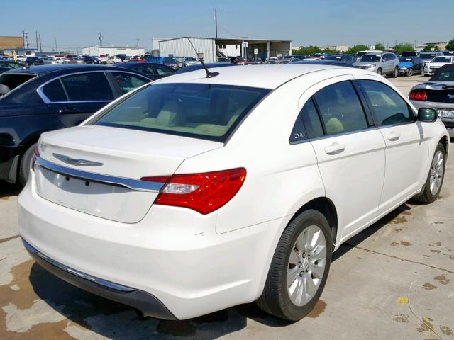 1C3BC4FB5BN522116 - 2011 CHRYSLER 200 LX WHITE photo 4