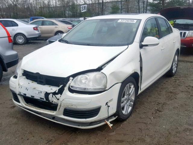 3VWEG71K07M121402 - 2007 VOLKSWAGEN JETTA WOLF WHITE photo 2