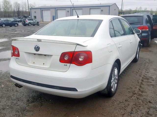 3VWEG71K07M121402 - 2007 VOLKSWAGEN JETTA WOLF WHITE photo 4