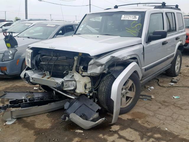 1J8HG48N76C318297 - 2006 JEEP COMMANDER SILVER photo 2