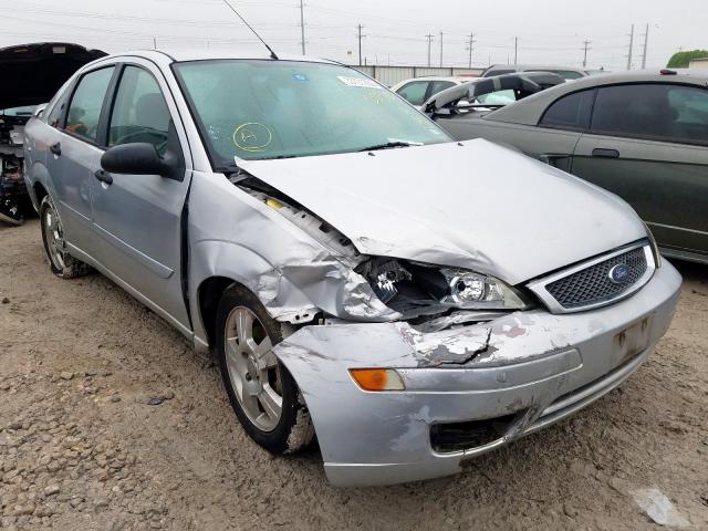 1FAFP34NX5W205123 - 2005 FORD FOCUS ZX4  photo 1