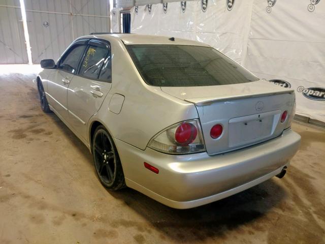 JTHBD192530070121 - 2003 LEXUS IS 300 SILVER photo 3