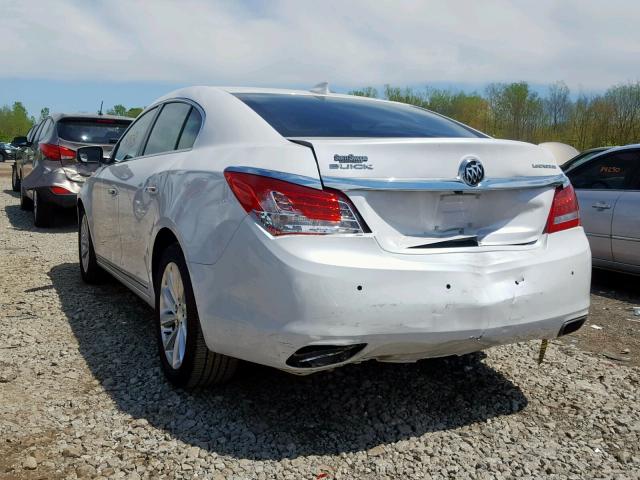 1G4GB5G36FF221397 - 2015 BUICK LACROSSE WHITE photo 3