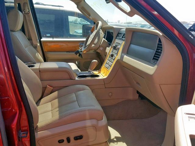 5LMFU28588LJ16883 - 2008 LINCOLN NAVIGATOR 栗色 照片 5