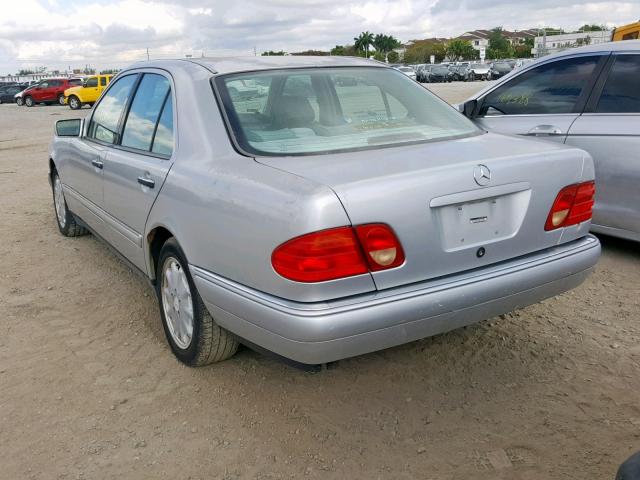 WDBJF65H0XA739098 - 1999 MERCEDES-BENZ E 320 GRAY photo 3