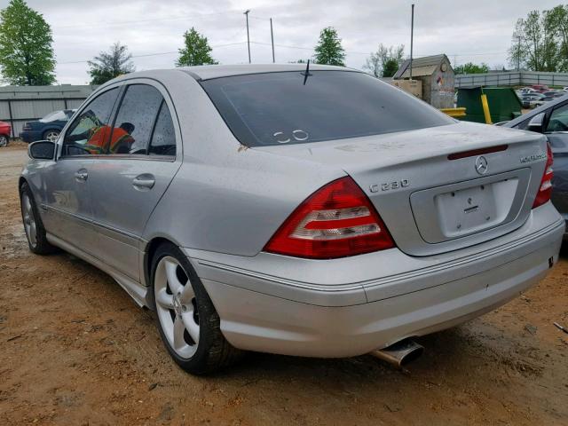 WDBRF40J25A649577 - 2005 MERCEDES-BENZ C 230K SPO GRAY photo 3