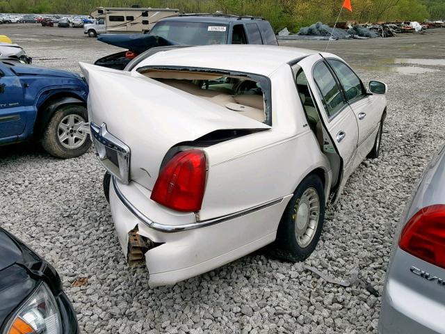 1LNHM81W81Y680494 - 2001 LINCOLN TOWN CAR E WHITE photo 4