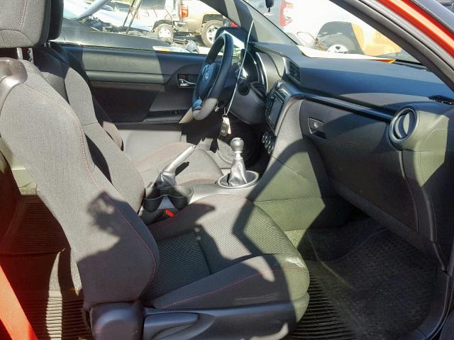 JTKJF5C73GJ026128 - 2016 TOYOTA SCION TC RED photo 5