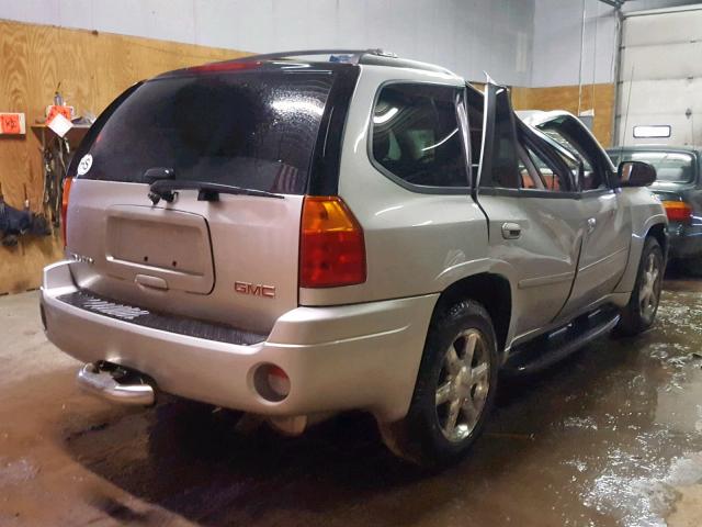 1GKDT13S182256888 - 2008 GMC ENVOY SILVER photo 4