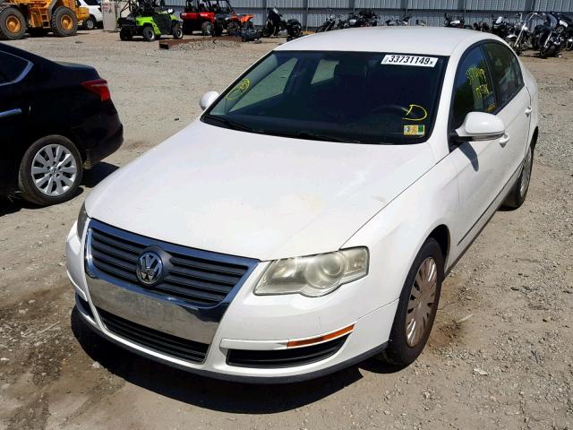 WVWJK73C57P074092 - 2007 VOLKSWAGEN PASSAT WHITE photo 2