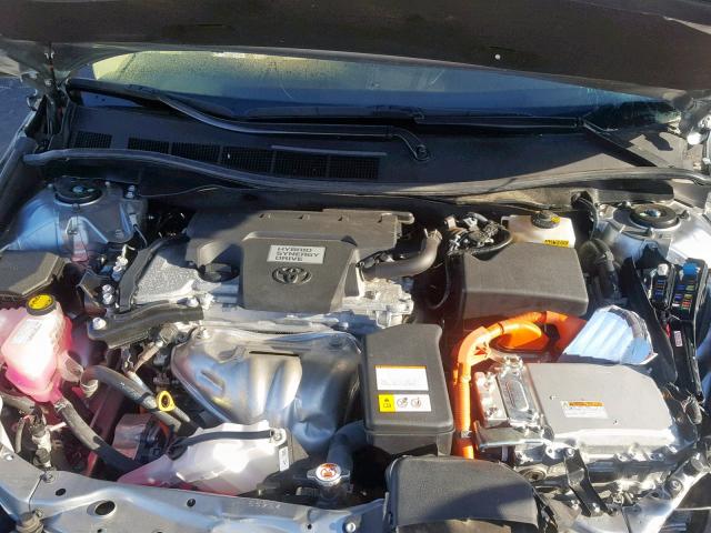 4T1BD1FK0HU206656 - 2017 TOYOTA CAMRY HYBR SILVER photo 7