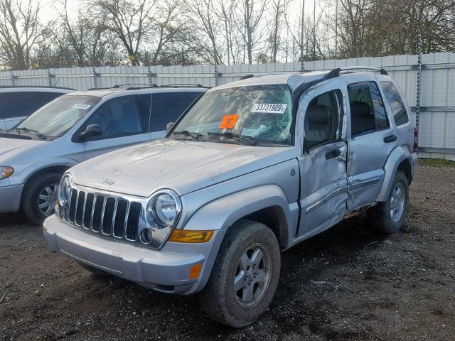 1J4GL58525W675365 - 2005 JEEP LIBERTY LI SILVER photo 2