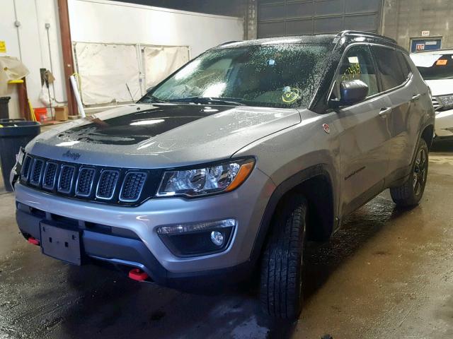 3C4NJDDB2JT454521 - 2018 JEEP COMPASS TR GRAY photo 2