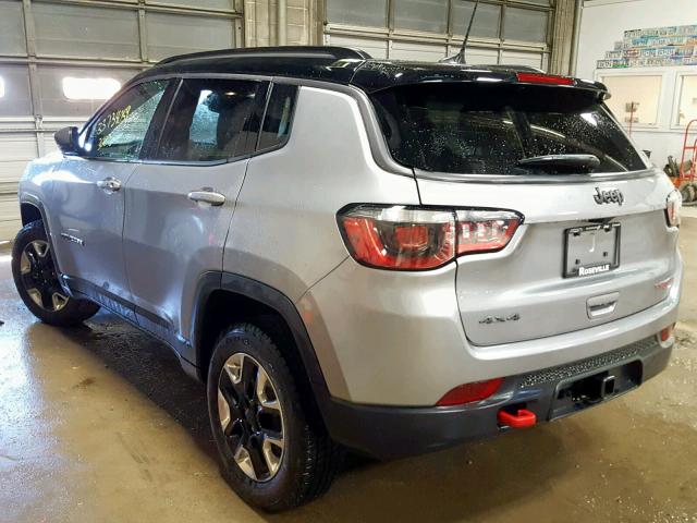 3C4NJDDB2JT454521 - 2018 JEEP COMPASS TR GRAY photo 3