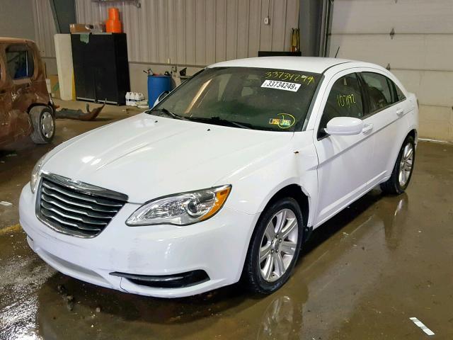 1C3CCBBB2DN743321 - 2013 CHRYSLER 200 TOURIN WHITE photo 2