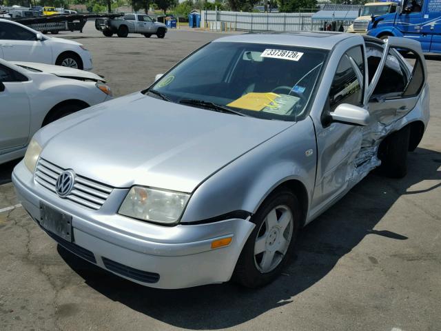 3VWSP69MX2M150059 - 2002 VOLKSWAGEN JETTA GLS SILVER photo 2