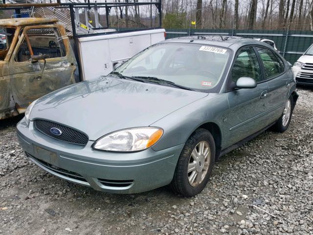 1FAFP56S65A191443 - 2005 FORD TAURUS SEL GREEN photo 2