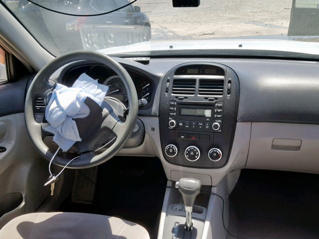 KNAFE121575453063 - 2007 KIA SPECTRA EX SILVER photo 9