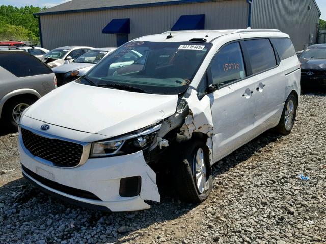 KNDMB5C17F6039154 - 2015 KIA SEDONA LX WHITE photo 2