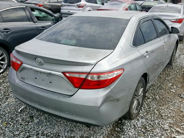 4T1BF1FK7GU157383 - 2016 TOYOTA CAMRY LE 银色 照片 4