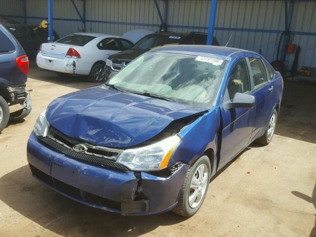 1FAHP34N68W195400 - 2008 FORD FOCUS S/SE BLUE photo 2