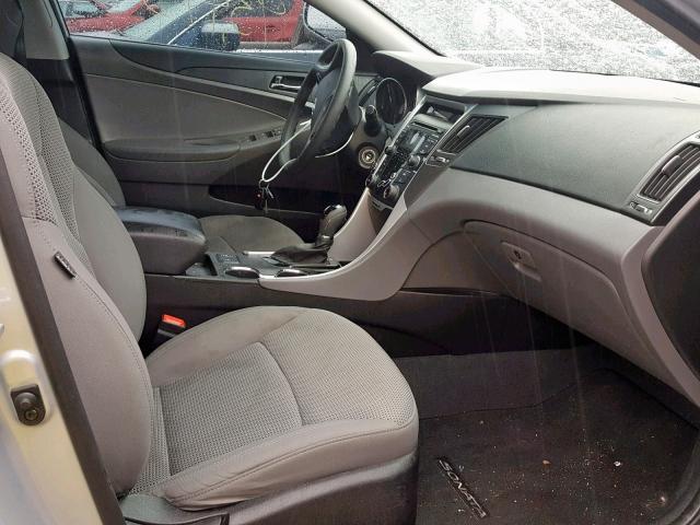 5NPEB4AC3DH562922 - 2013 HYUNDAI SONATA GLS SILVER photo 5