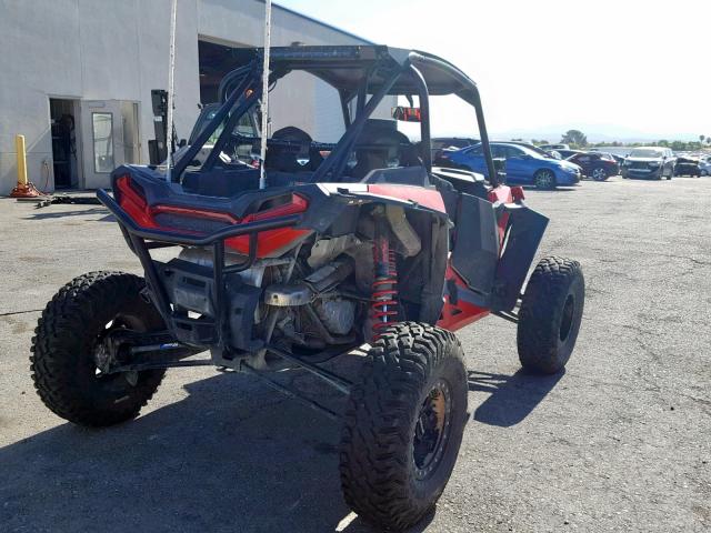 3NSVEL926JF408730 - 2018 POLARIS RZR XP TURBO S  photo 4