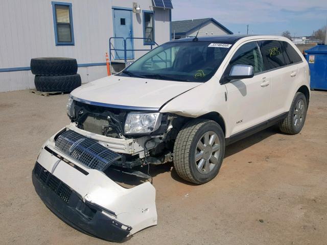 2LMDU88C57BJ24812 - 2007 LINCOLN MKX WHITE photo 2