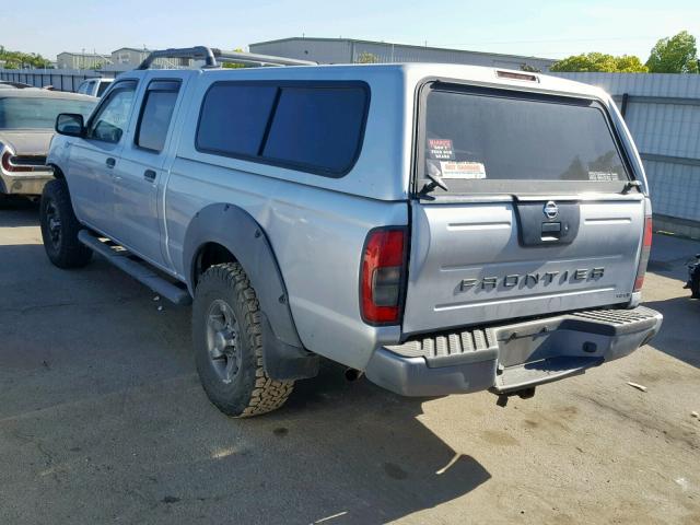 1N6ED29YX2C360843 - 2002 NISSAN FRONTIER C SILVER photo 3