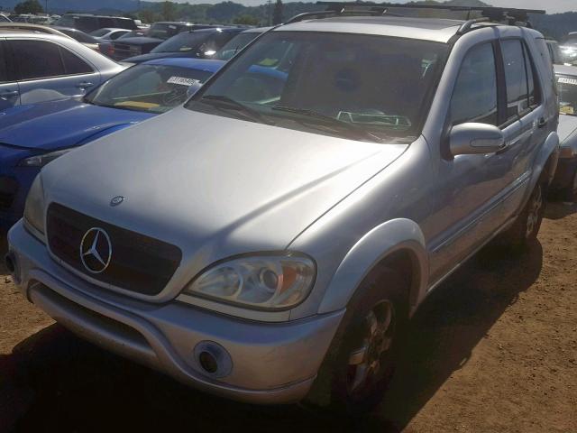 4JGAB57E63A417789 - 2003 MERCEDES-BENZ ML 350 SILVER photo 2