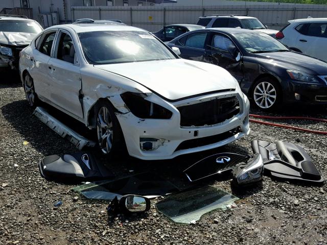 JN1BY1AP3GM220550 - 2016 INFINITI Q70 3.7 WHITE photo 1