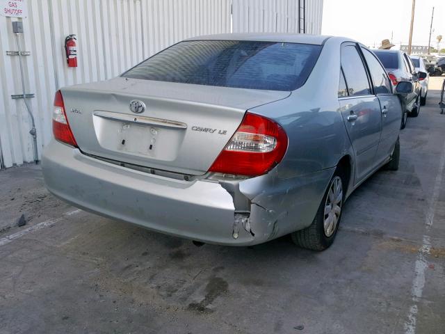 JTDBE32K320017291 - 2002 TOYOTA CAMRY LE SILVER photo 4