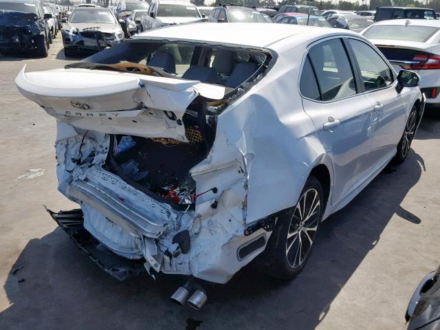 JTNB11HK6J3052147 - 2018 TOYOTA CAMRY L WHITE photo 4