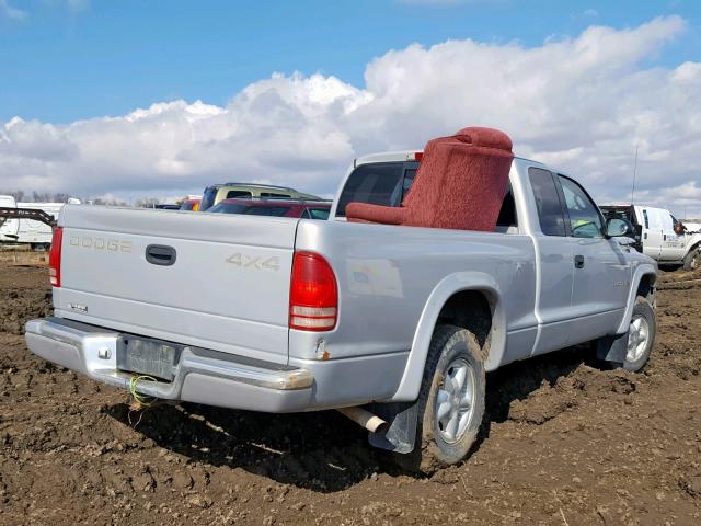 1B7GG22X4WS535572 - 1998 DODGE DAKOTA SILVER photo 4