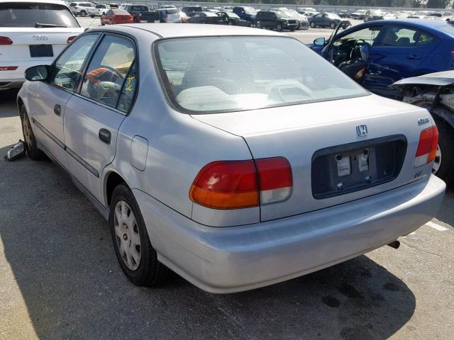 JHMEJ662XWS013106 - 1998 HONDA CIVIC DX SILVER photo 3