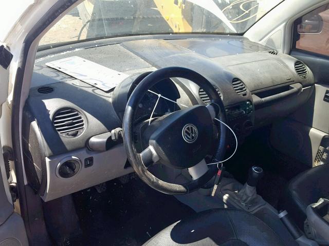 3VWDD21C2YM428815 - 2000 VOLKSWAGEN NEW BEETLE თეთრი ფოტო 9