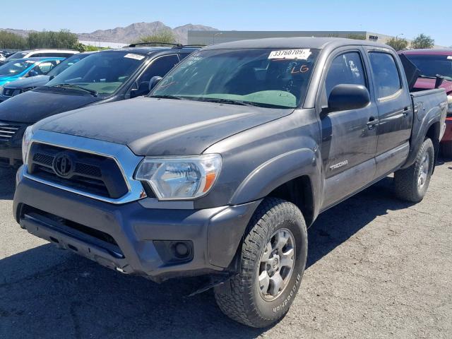 3TMJU4GNXEM168413 - 2014 TOYOTA TACOMA DOU GRAY photo 2