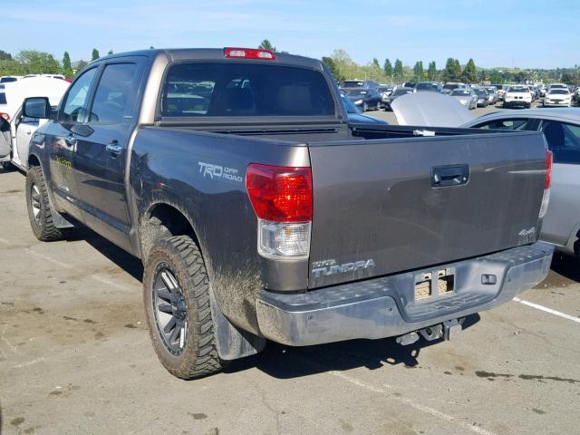 5TFHY5F13CX266911 - 2012 TOYOTA TUNDRA CRE GRAY photo 3