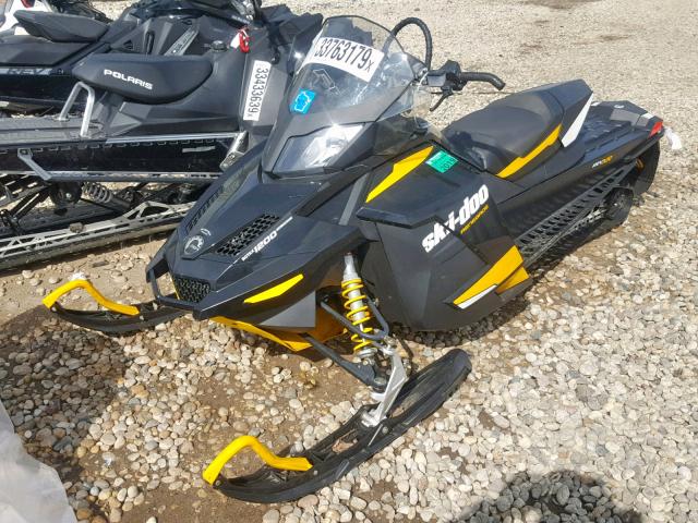 2BPSMNCA1CV000301 - 2012 SKI DOO RENEGADE YELLOW photo 2