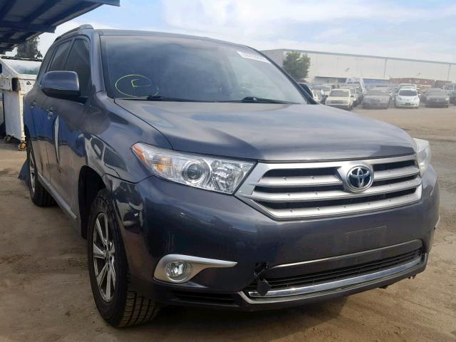 5TDBK3EH1DS260669 - 2013 TOYOTA HIGHLANDER GRAY photo 1