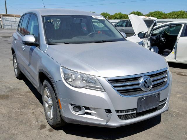 WVGBV7AX0AW517971 - 2010 VOLKSWAGEN TIGUAN SE SILVER photo 1