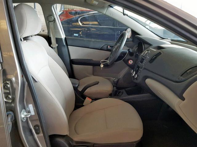 KNAFU4A25A5116169 - 2010 KIA FORTE EX SILVER photo 5