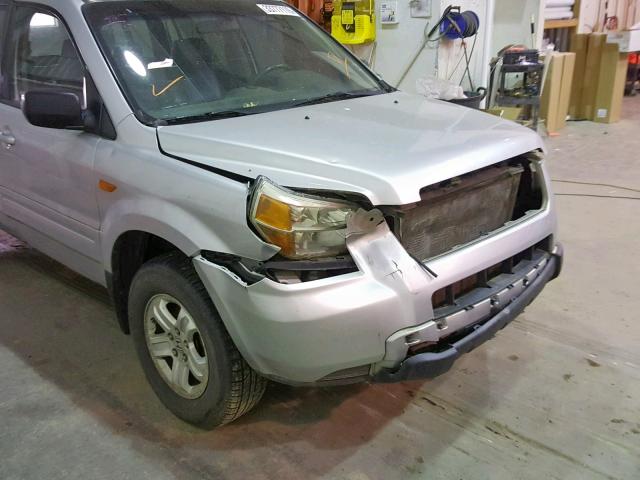 5FNYF18258B047762 - 2008 HONDA PILOT VP SILVER photo 9