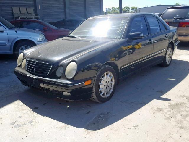 WDBJF65G5YA958874 - 2000 MERCEDES-BENZ E 320 BLACK photo 2