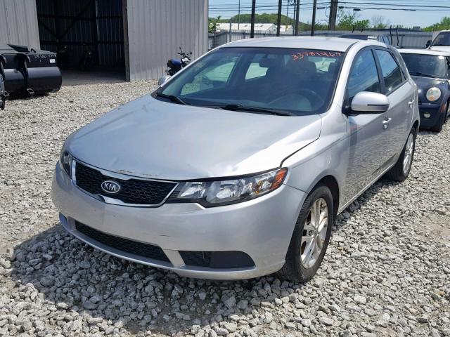 KNAFU5A24B5376005 - 2011 KIA FORTE EX SILVER photo 2