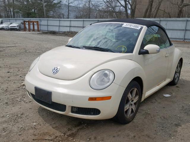 3VWRF31Y46M301062 - 2006 VOLKSWAGEN NEW BEETLE Beige Foto 2
