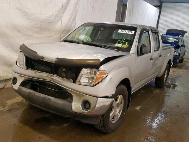 1N6AD09W57C462544 - 2007 NISSAN FRONTIER C GRAY photo 2