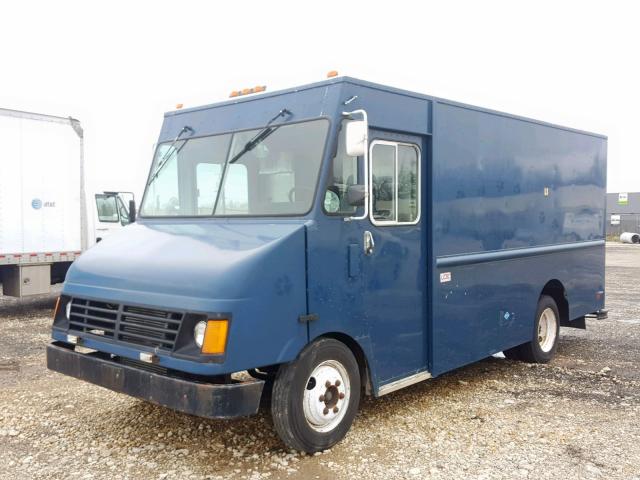 4UZA4FV4XXCA82396 - 1999 FREIGHTLINER CHASSIS M BLUE photo 2